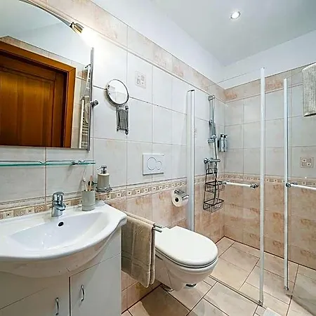 Happy House & Sauna فندق Bedřichov