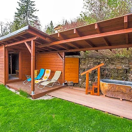 Happy House & Sauna 4*